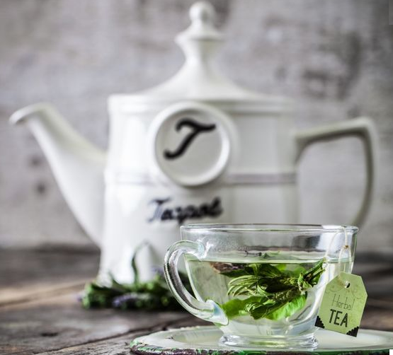 Ladies Auxiliary Hosts Successful HYE TEA