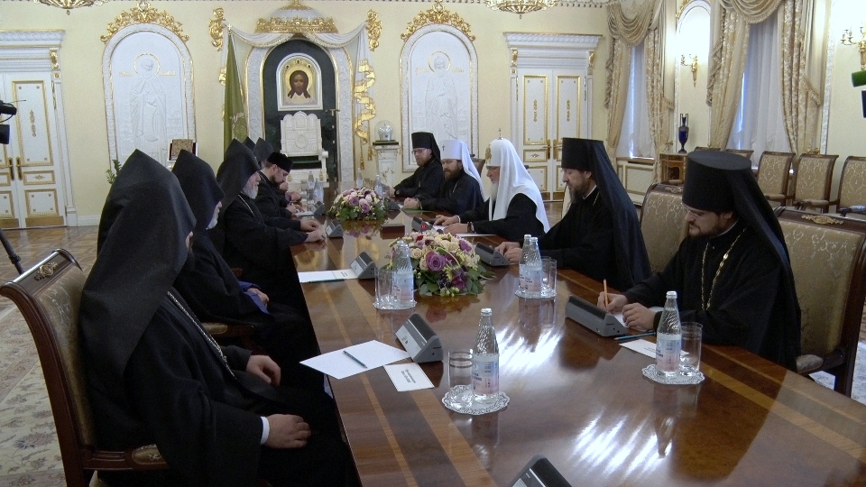 Catholicos of All Armenians Met With the Patriarch of Moscow and All Russia