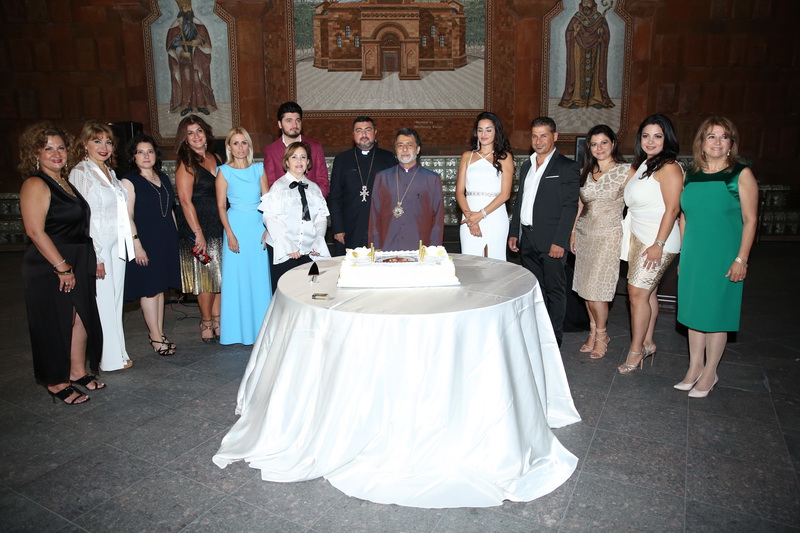 Cathedral's Ladies Guild Hosts 8th Annual Summer Night at the Turpanjian Plaza