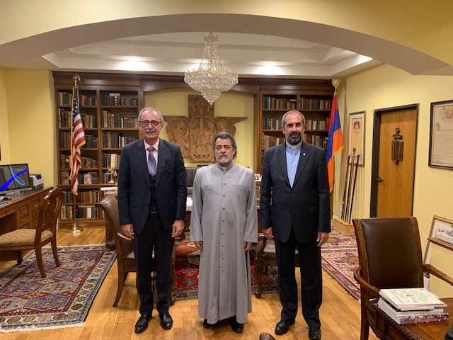 Professor Hrayr Jebejian Visits the Western Diocese