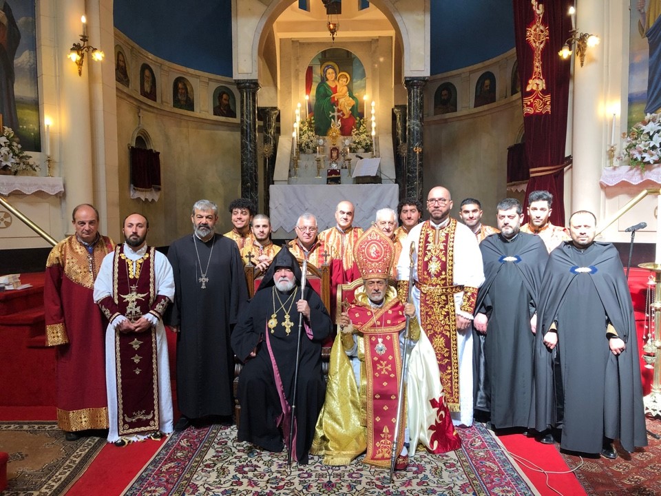 Արևմտեան թեմի Բարեջան Առաջնորդ Տ. Յովնան Արք. Տէրտէրեանի Այցելութիւնների մասին՝ Ս. Էջմիածնի Մայր Տաճարի վերանորոգութեան նուիրահաւաքի կազմակերպման նպատակով